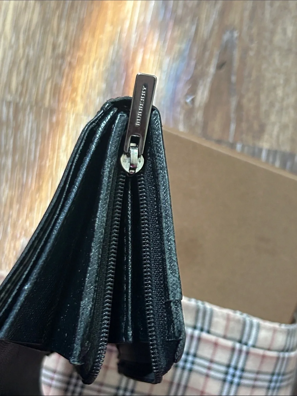Burberry Black Leather Men's Trifold Wallet with Metal Logo